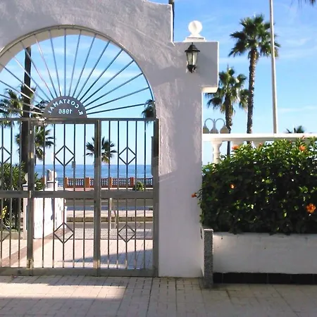 Costamar, Primera Linea De Playa, 3 Dormitorios, 2 Baños, Vistas Al Mar, Internet Wifi Y Garaje, Ideal Parejas Y Familias *